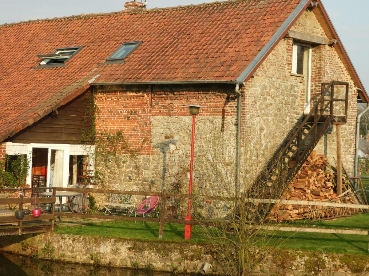 Ferienwohnung Le Pigeonnier Rousies Exterior foto